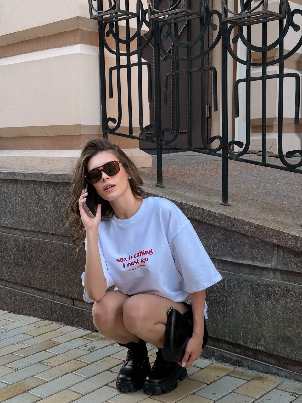 T-shirt "Sex is calling"